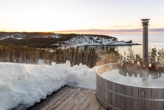 Wood-Burning vs. Electric Hot Tubs: Choosing the Perfect Soaking Experience - Den
