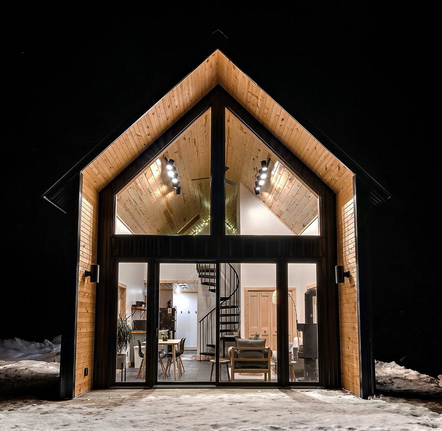 Aurora Modern Cabin